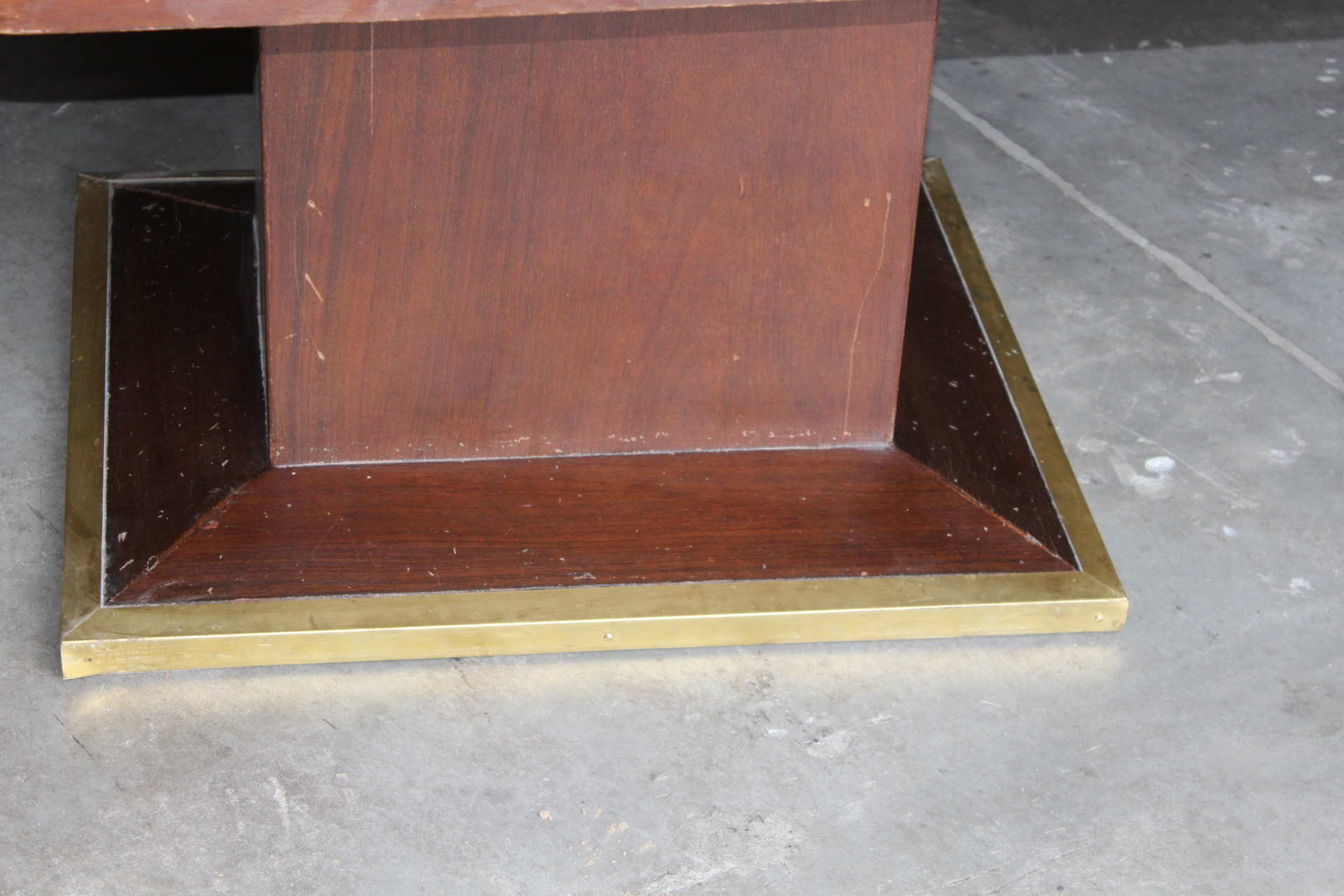 VELKÝ ROZKLÁDACÍ STŮL