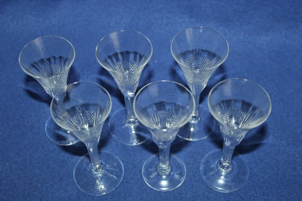 SADA, MALÉ KŘIŠŤÁLOVÉ SKLENICE