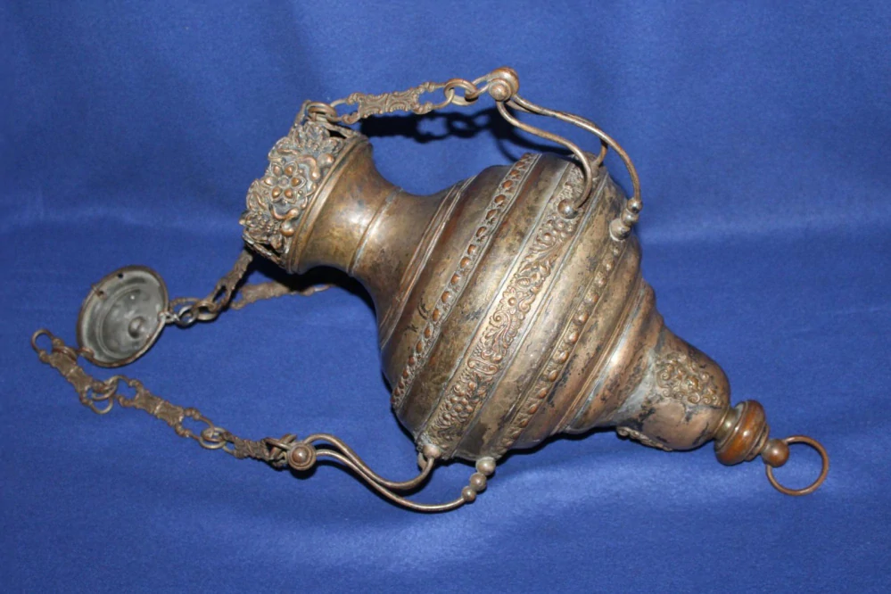 STAROŽITNÝ LUSTR, MOSAZNÝ