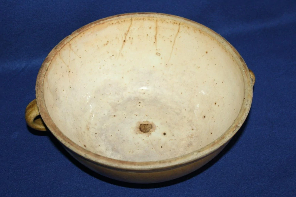 VELKÁ KERAMICKÁ MÍSA, ZNAČENÁ