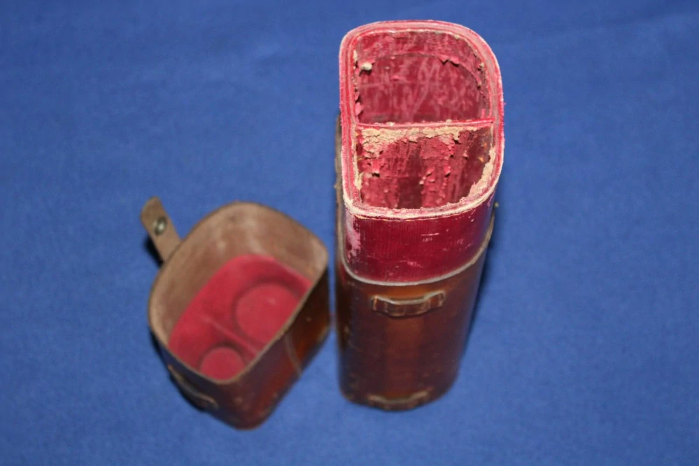 KOŽENÁ BRAŠNA, VOJENSKÁ?