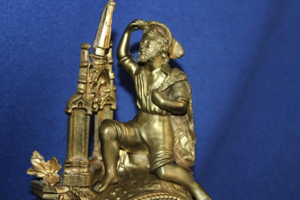 STAROŽITNÉ FIGURÁLNÍ HODINY