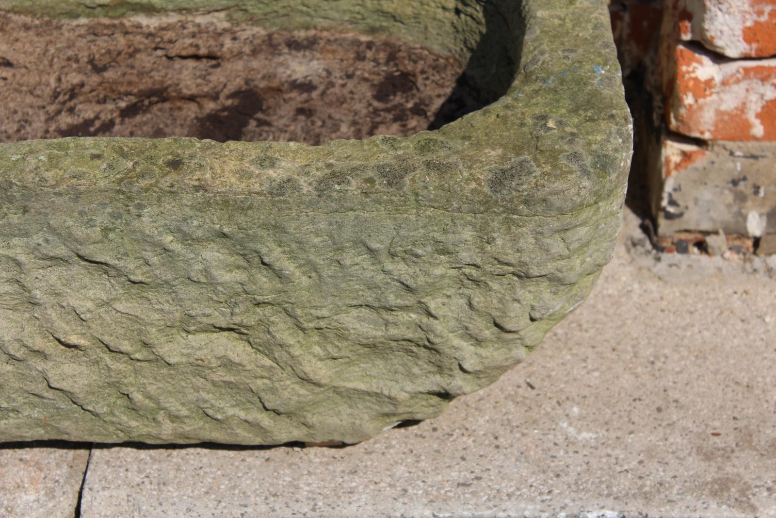 STAROŽITNÉ KORYTO, KVĚTINÁČ