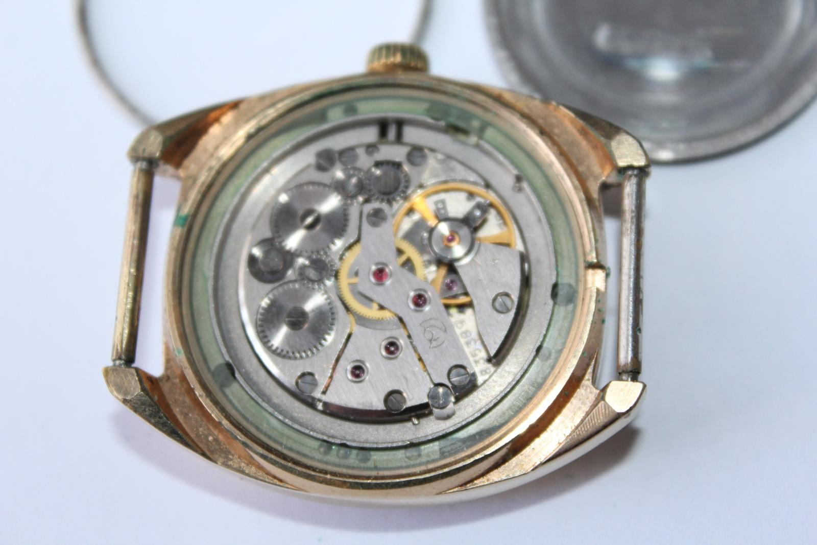 HODINKY SLAVIA, 26 KAMENŮ