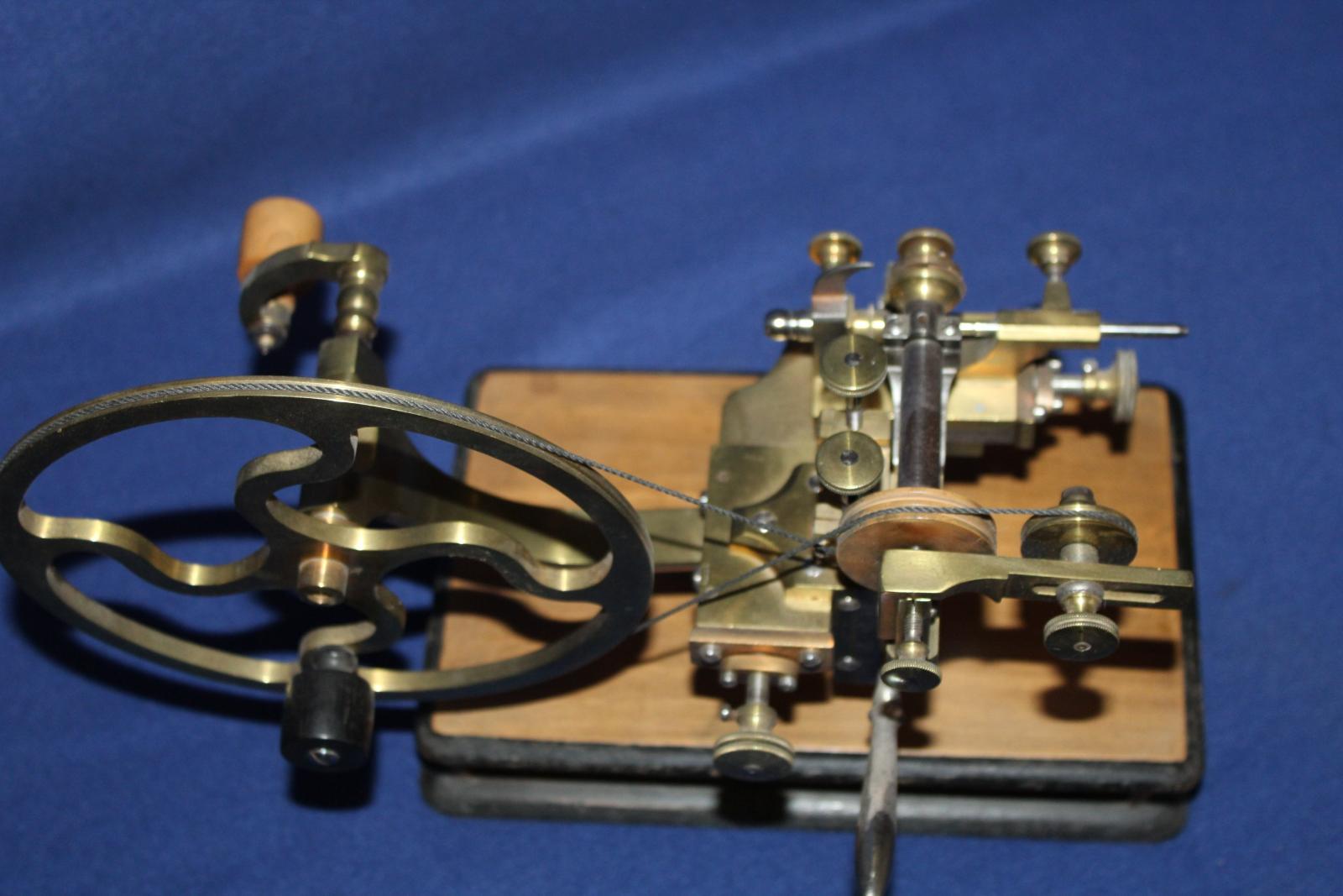 STAROŽITNÝ PŘÍSTROJ, HODINÁŘSKÝ?