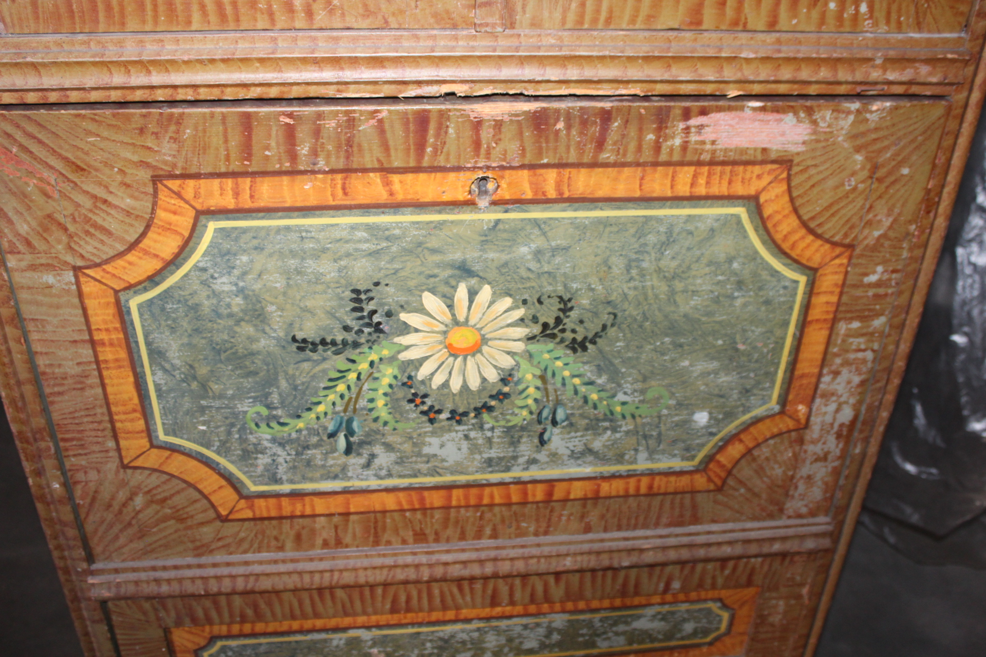 LIDOVÝ KLAPSEKRETÁŘ, SKŘÍŇ