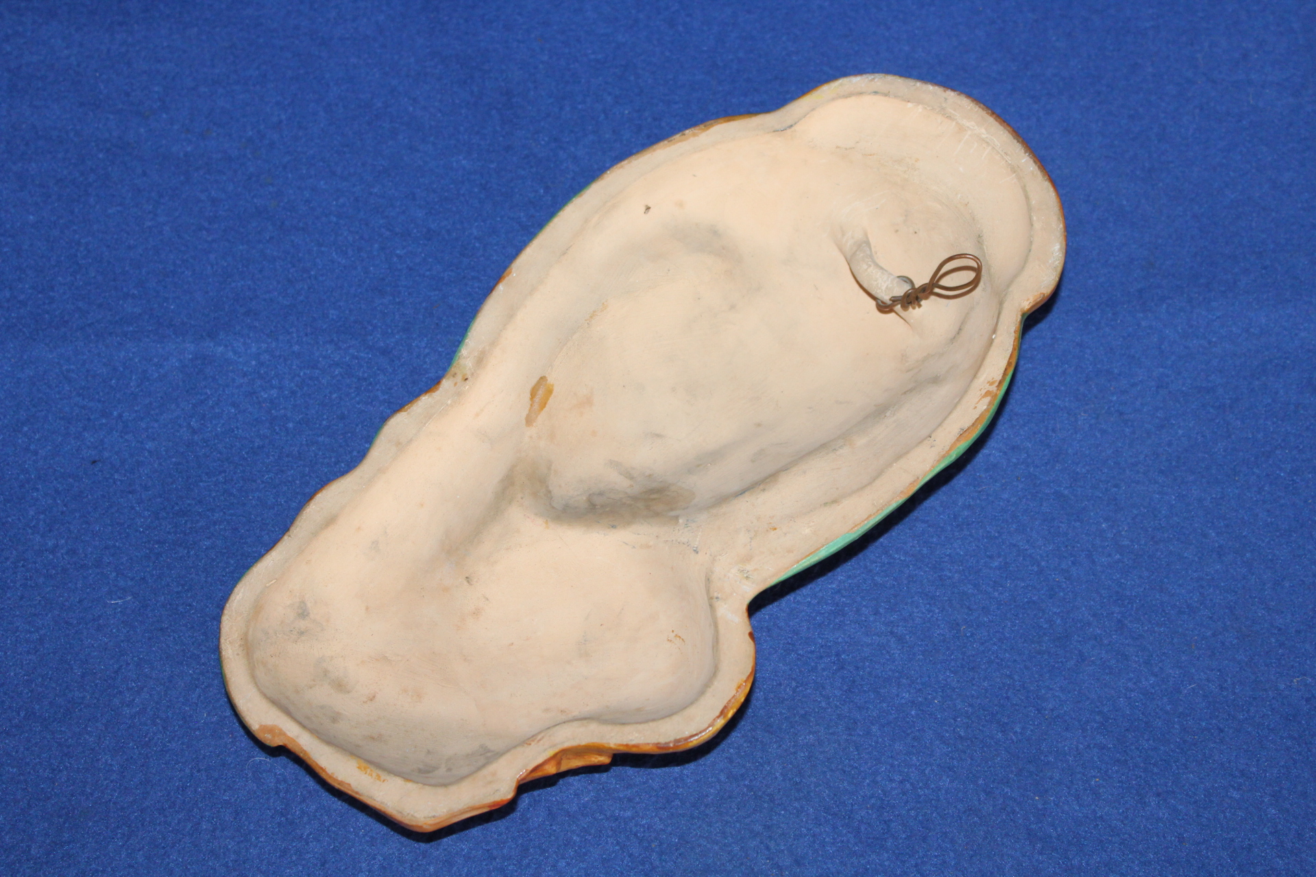 MADONA, ZÁVĚSNÁ TERAKOTA