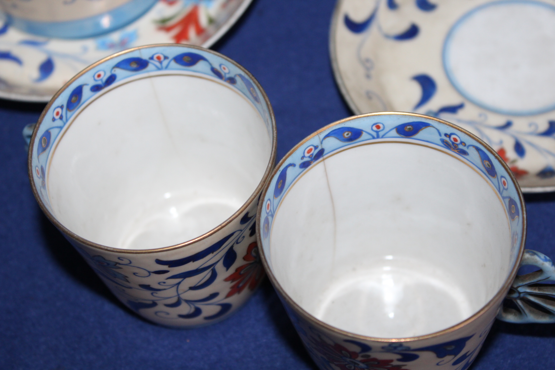 PORCELÁNOVÝ SERVIS