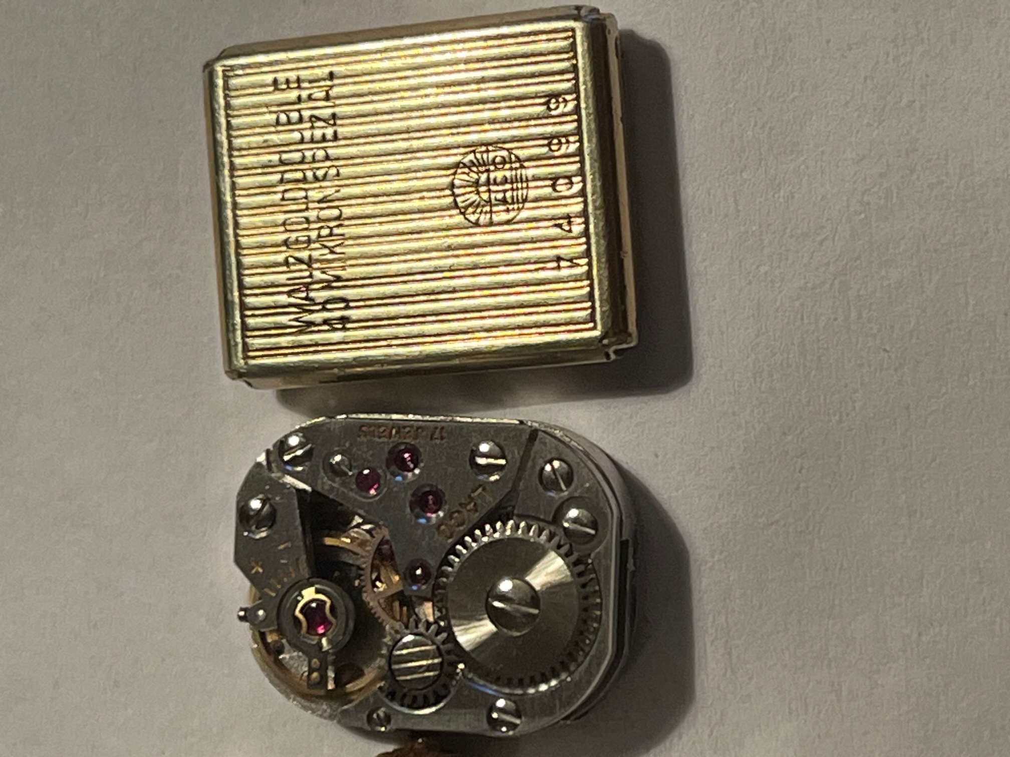 VINTAGE DÁMSKÉ HODINKY LACO