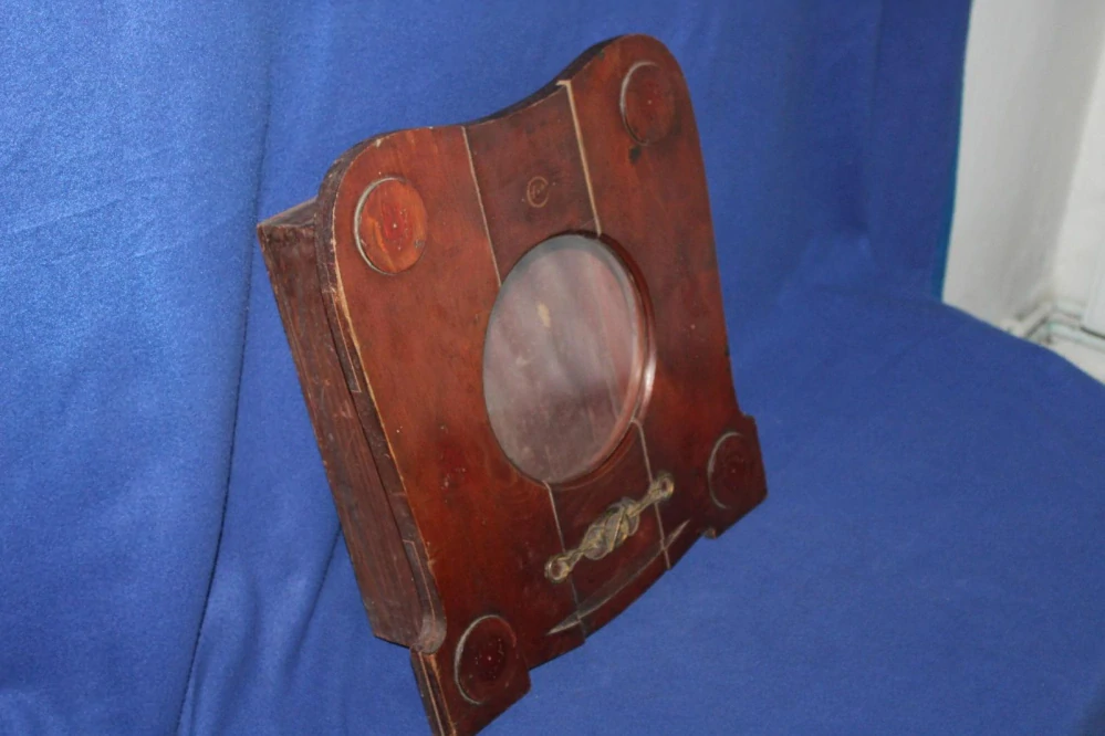 SECESNÍ SKŘÍŇKA NA HODINY