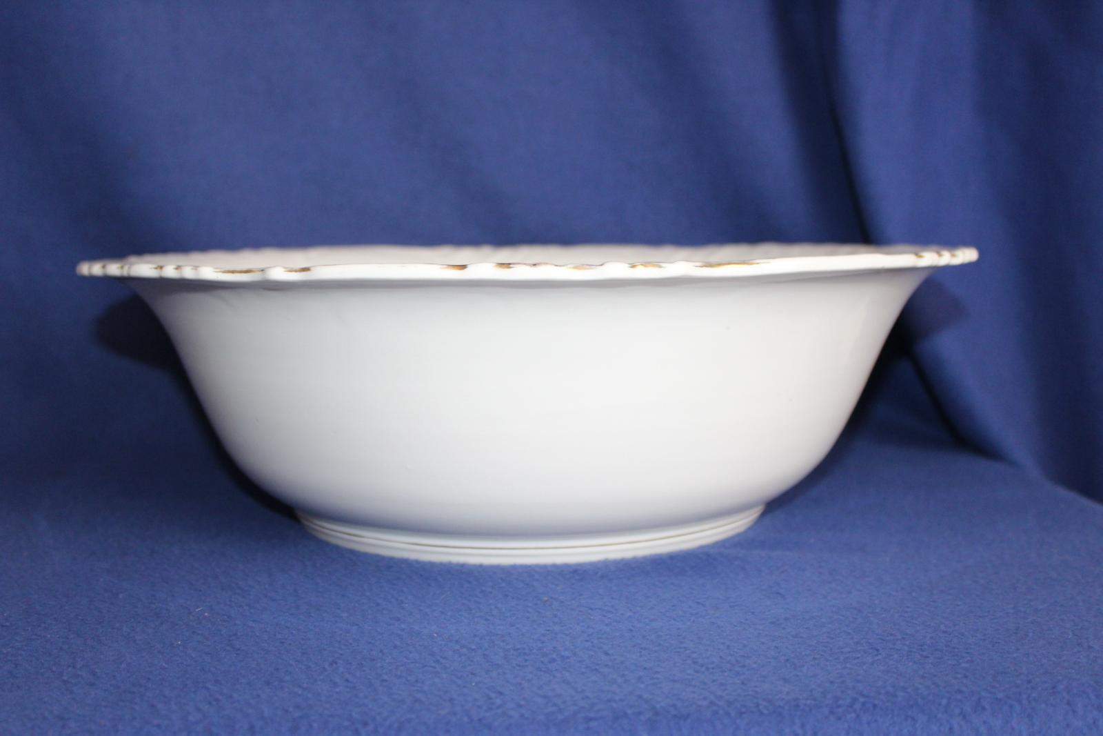 VELKÝ DŽBÁN A UMYVADLO