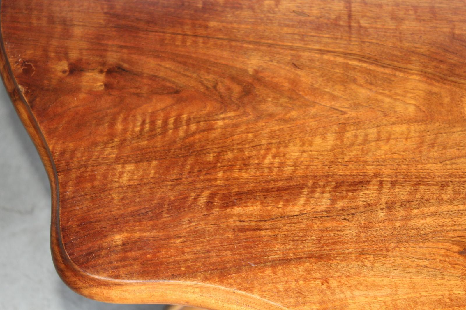 STAROŽITNÝ STŮL, STOLEK