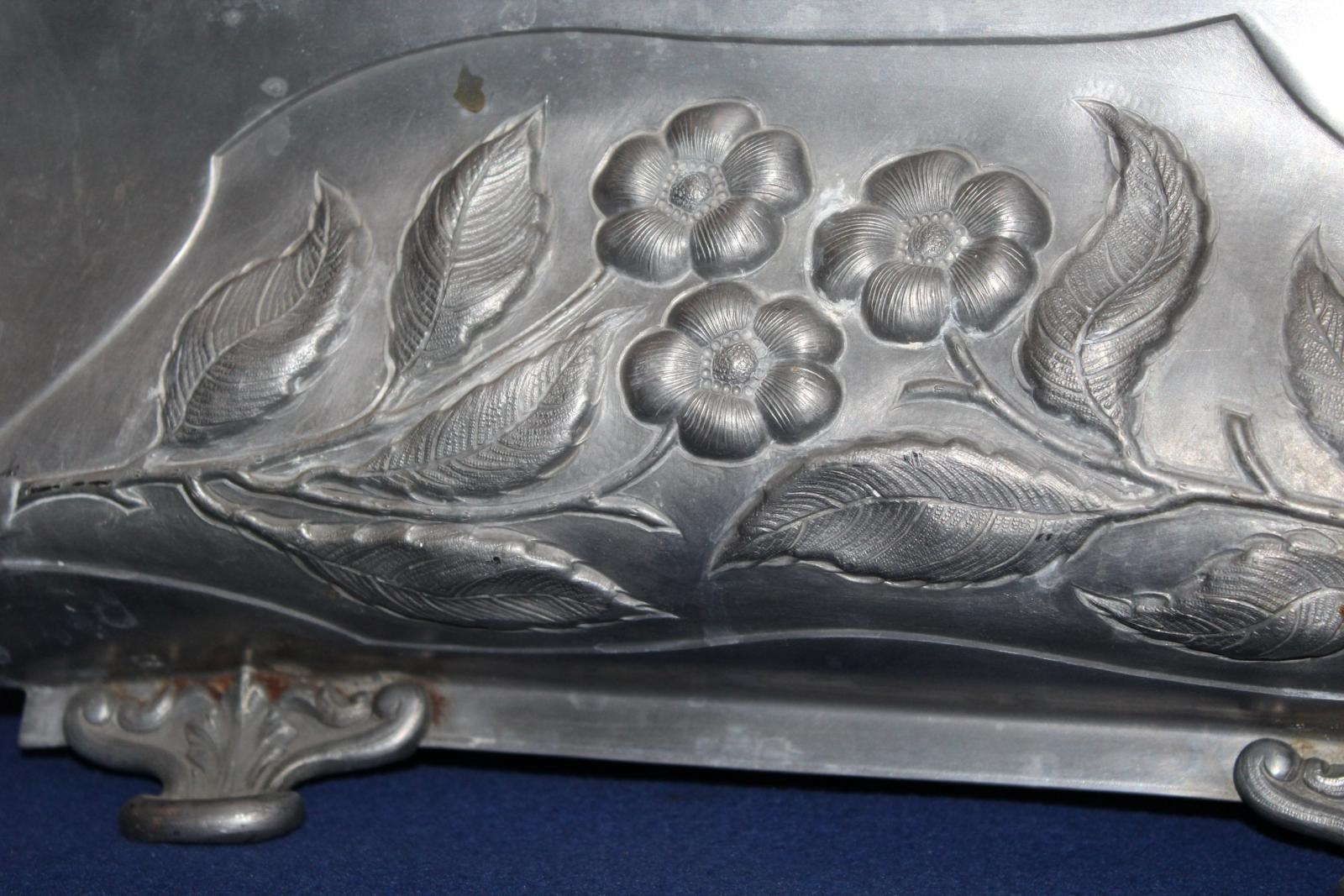 VELKÝ SECESNÍ KVĚTINÁČ, KOVOVÝ