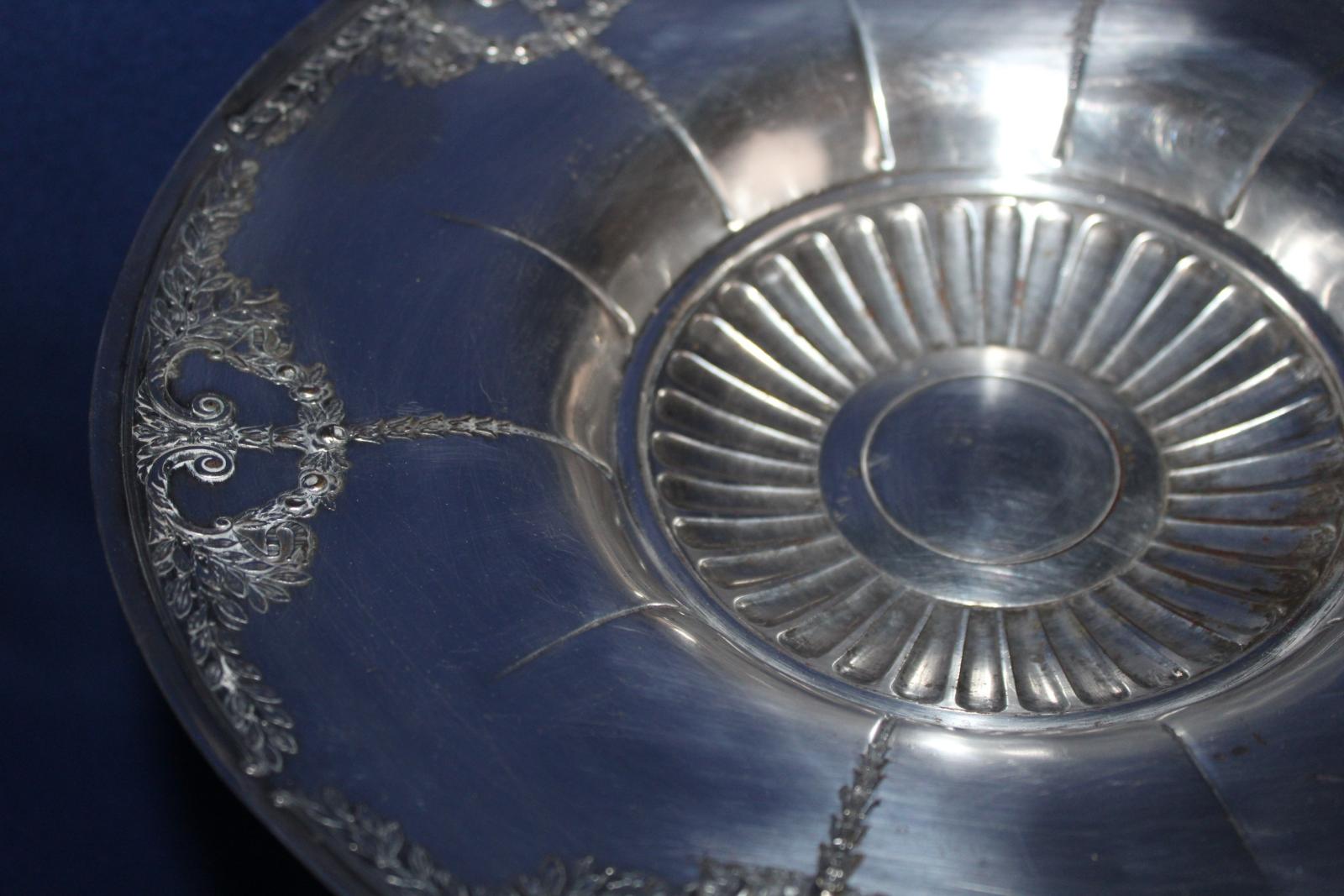 VELKÝ POSTŘÍBŘENÝ STAROŽITNÝ NÁSTOLEC