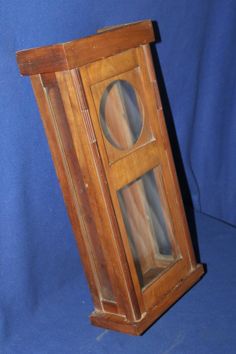 SKŘÍŇKA NA HODINY, TŘEŠEŇ