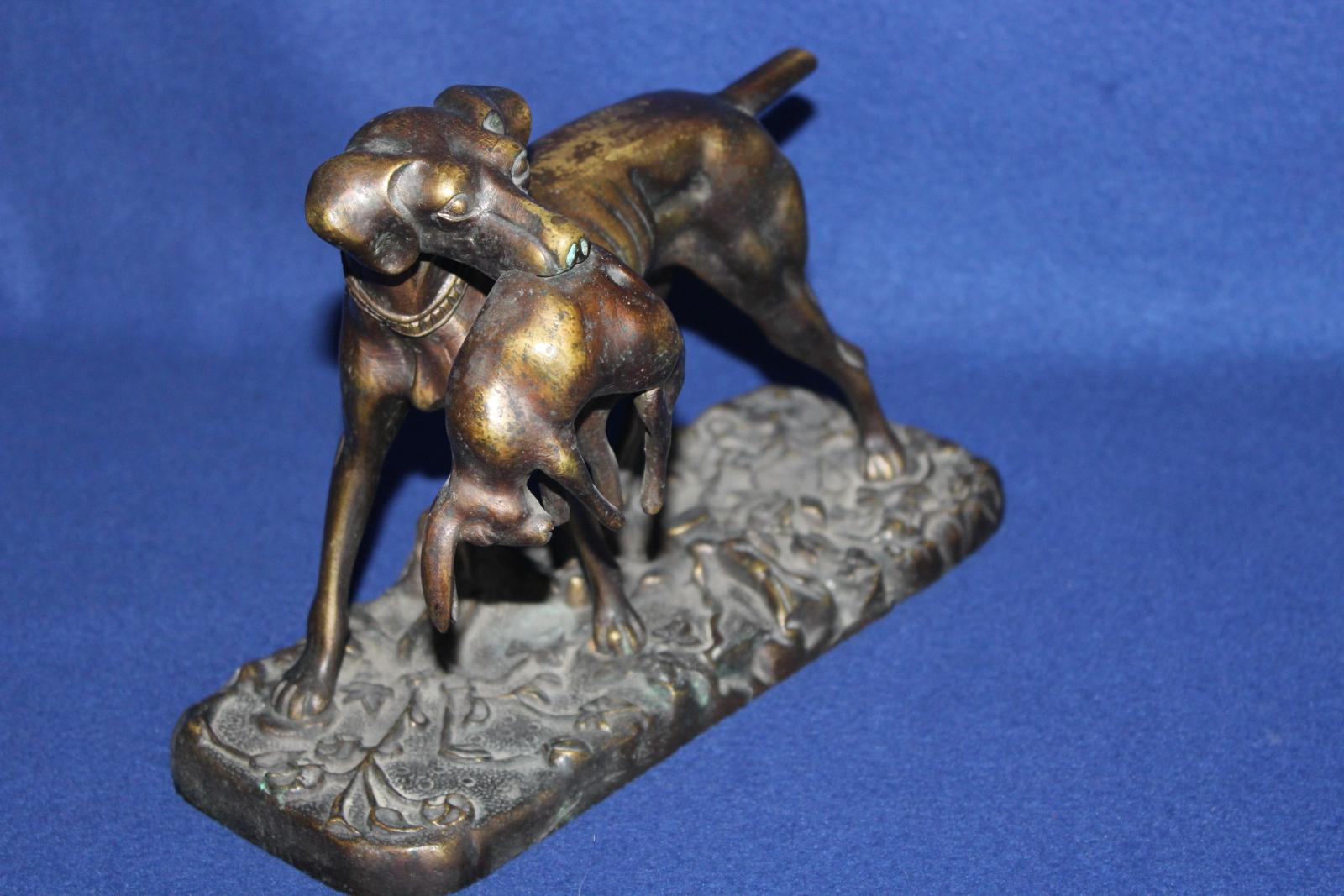 STAROŽITNÁ LOVECKÁ SOCHA, VÍDEŇSKÝ BRONZ