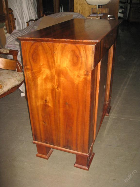 VERTICO BIEDERMEIER