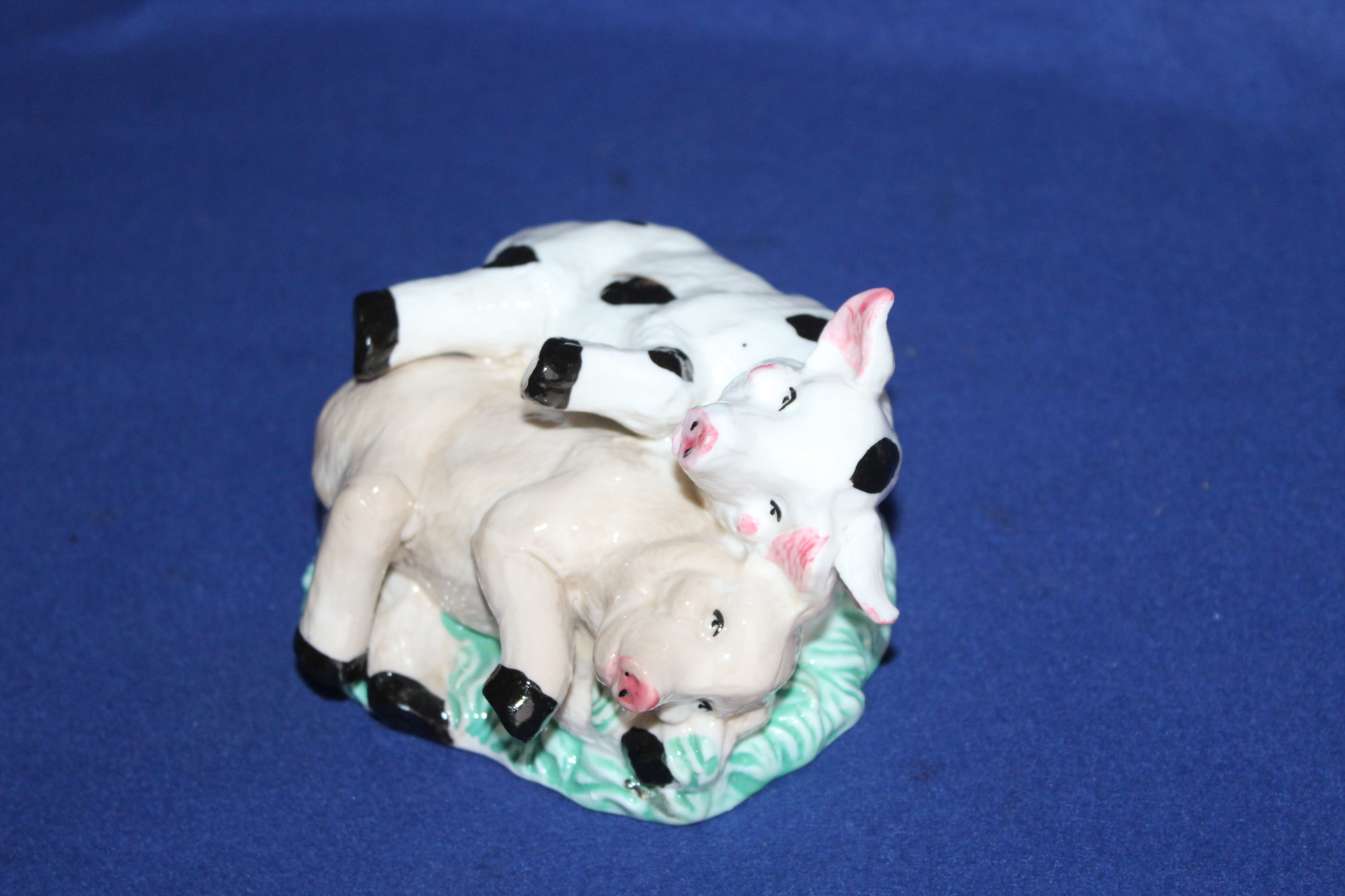 PORCELÁNOVÁ POKLADNIČKA