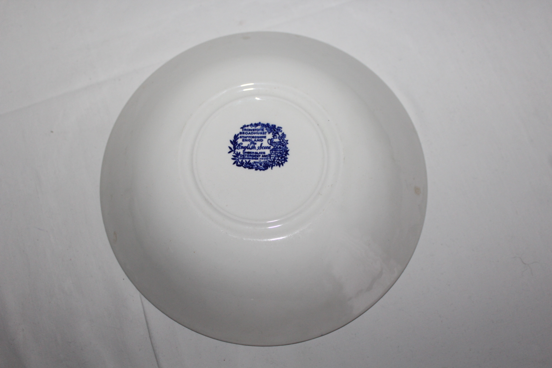 TALÍŘ, MÍSA, ENGLAND