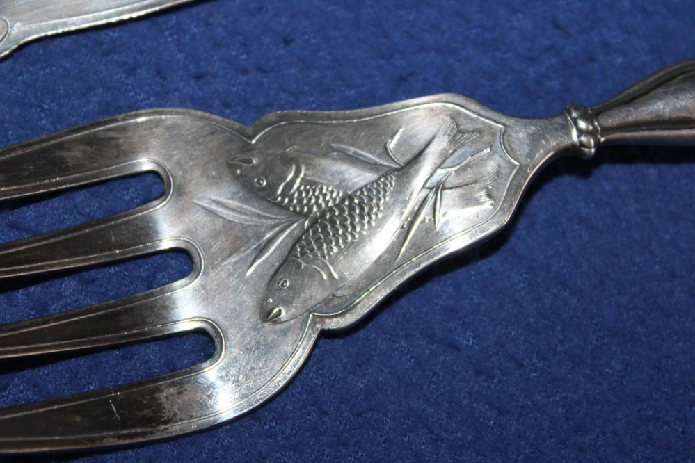 LUXUSNÍ PŘÍBOR NA RYBY