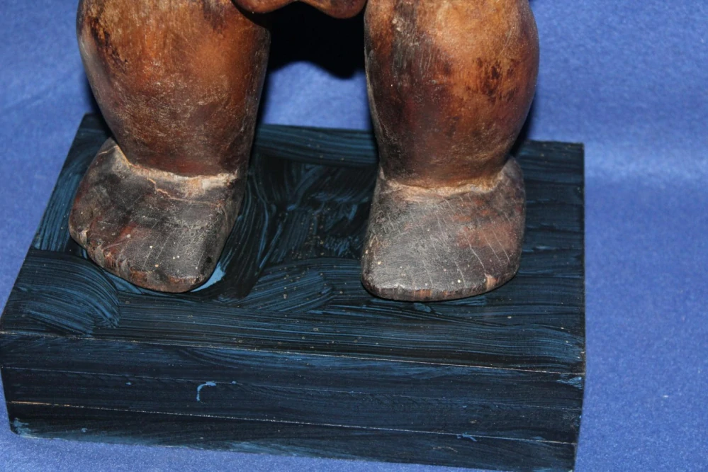 STARÁ AFRICKÁ SOCHA