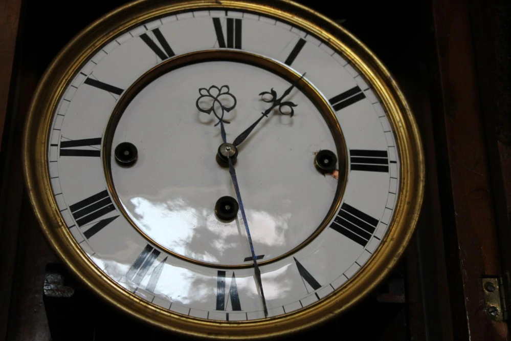 STAROŽITNÉ HODINY, ČTVRŤOVÉ