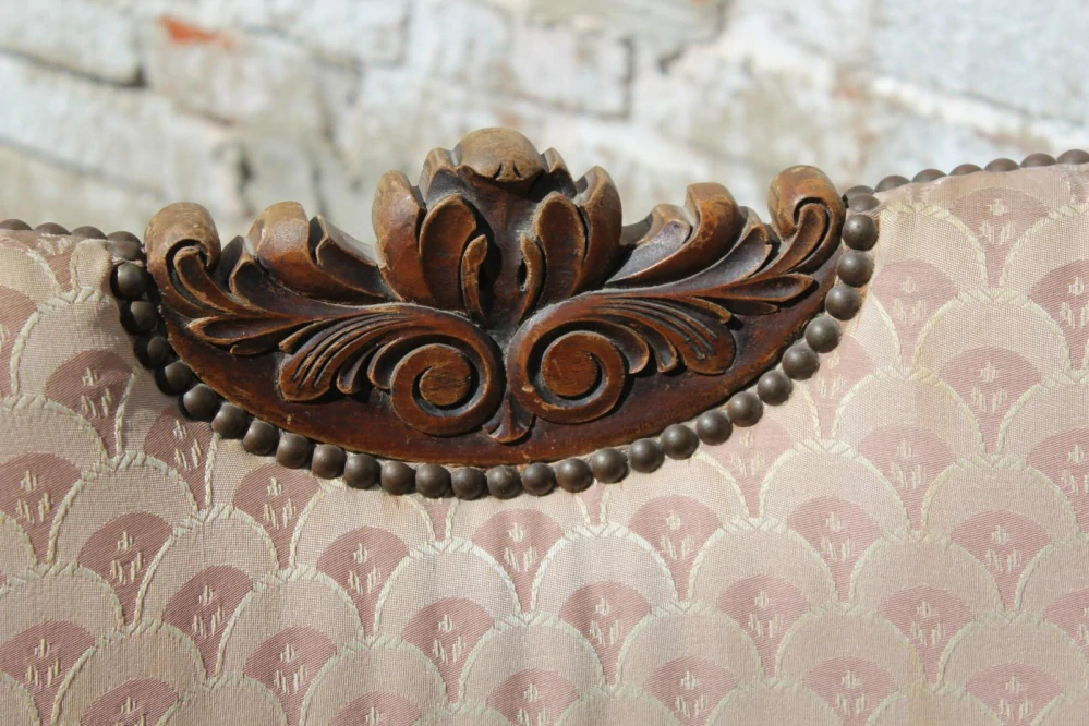 STAROŽITNÉ KŘESLO, ŽIDLE