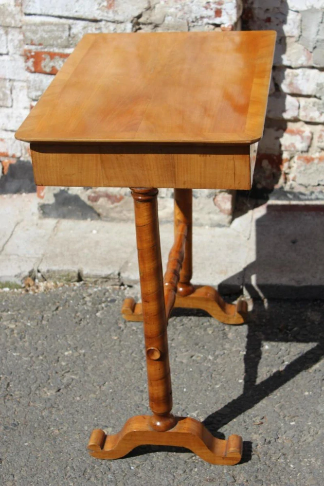 PSACÍ STOLEK BIEDERMEIER