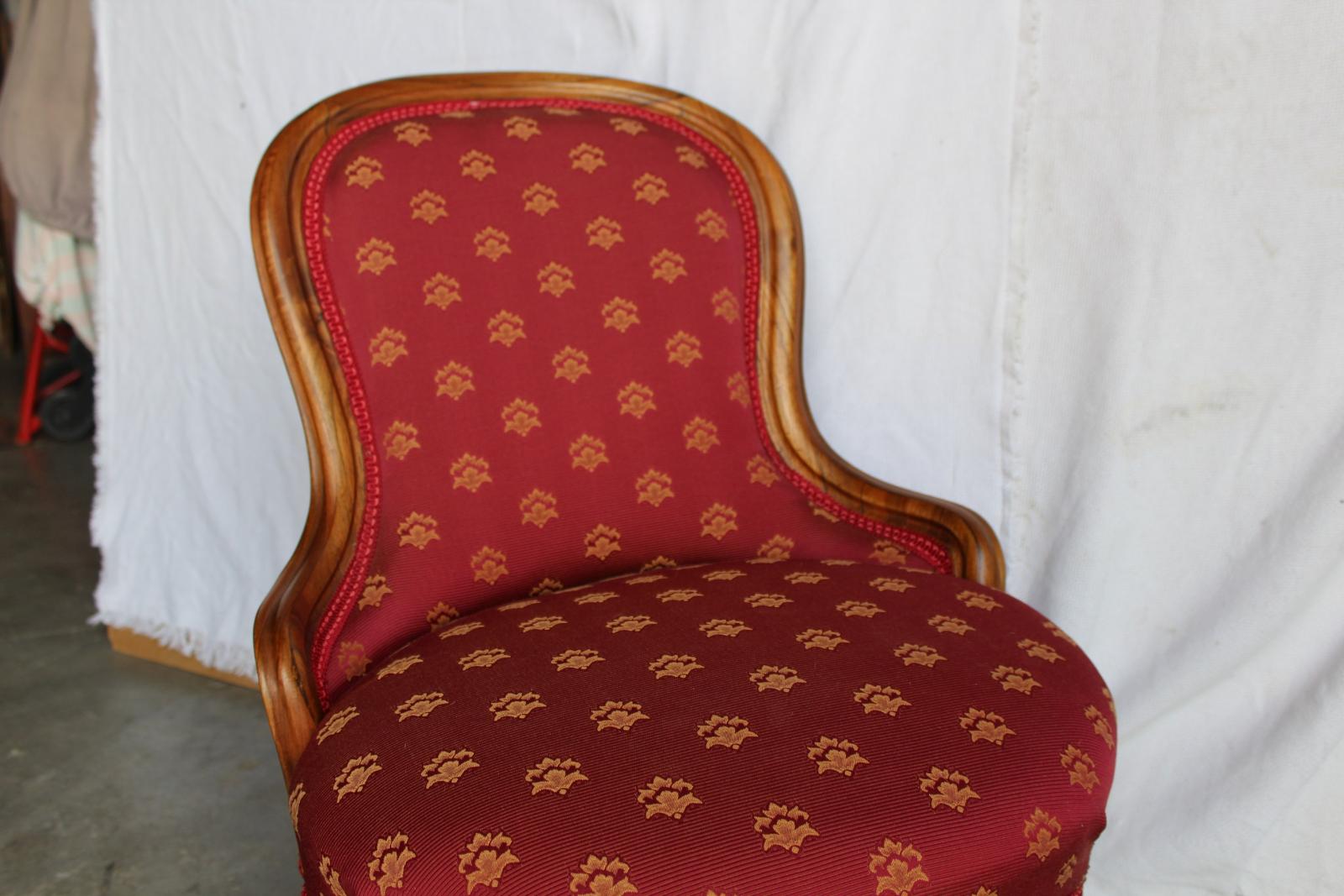 STAROŽITNÉ KŘESÍLKO, KŘESLO