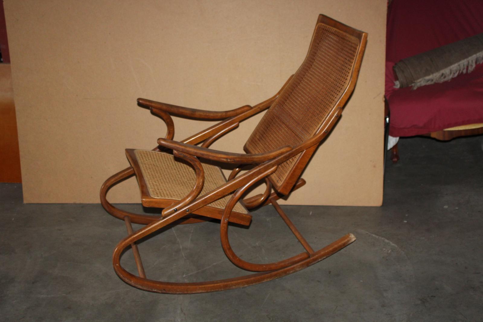 PROTOTYP HOUPACÍ KŘESLO, ATYPICKÉ