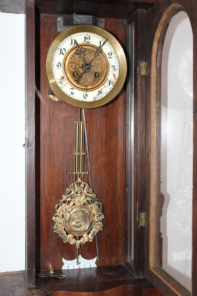 STAROŽITNÉ HODINY, PENDLOVKY