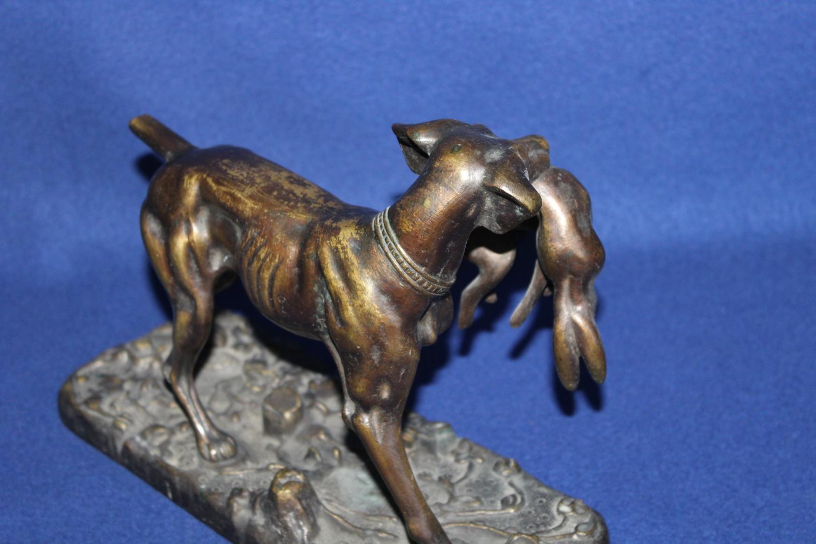 STAROŽITNÁ LOVECKÁ SOCHA, VÍDEŇSKÝ BRONZ