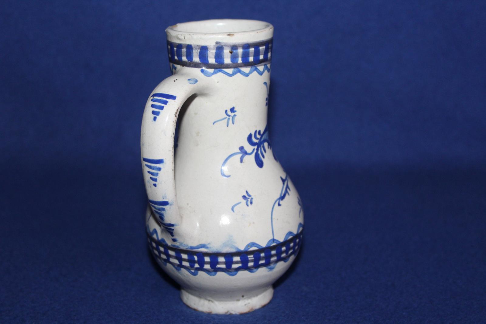 STAROŽITNÝ KERAMICKÝ DŽBÁNEK