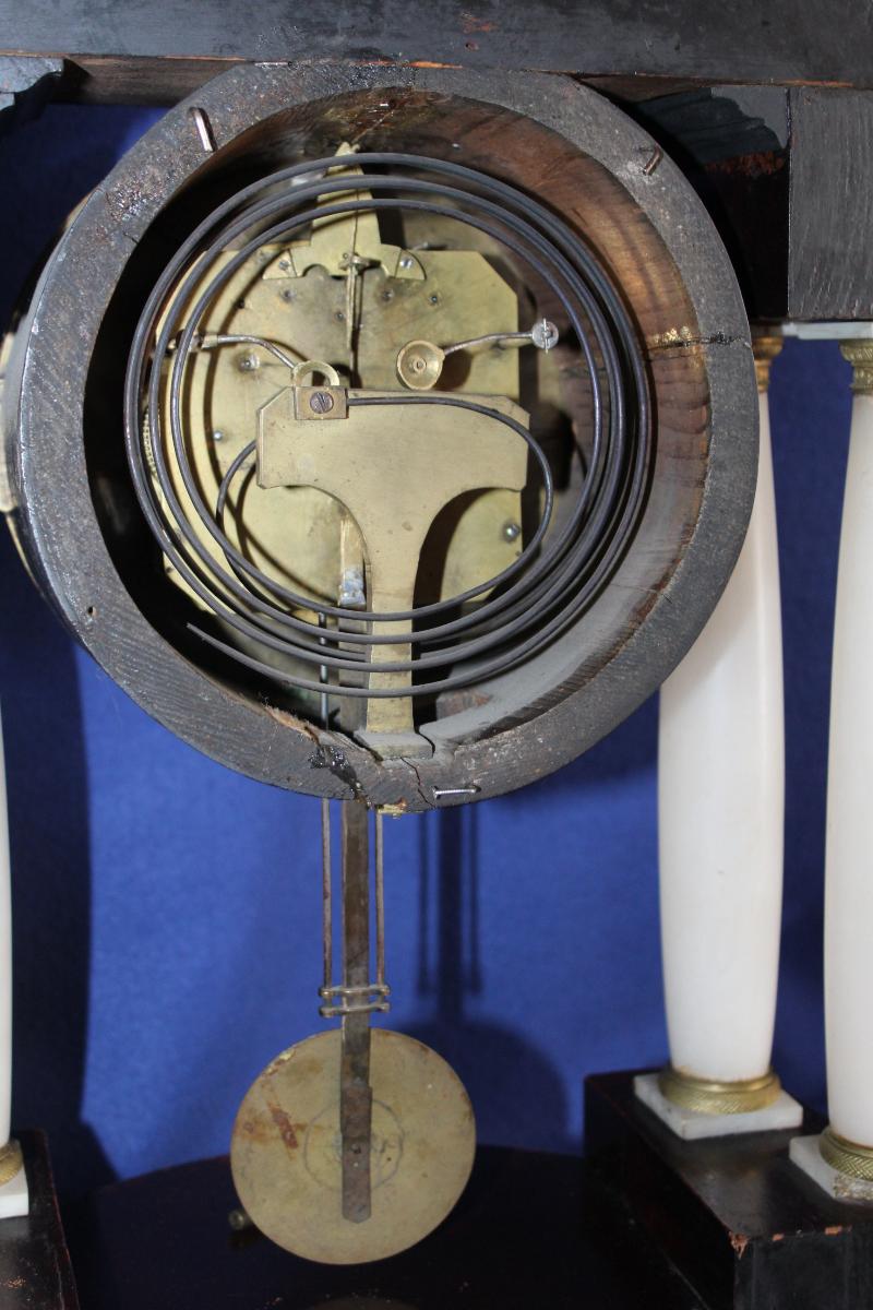 STAROŽITNÉ SLOUPKOVÉ HODINY, ČTVRŤOVÉ, HRABATA LOGOTHETTI