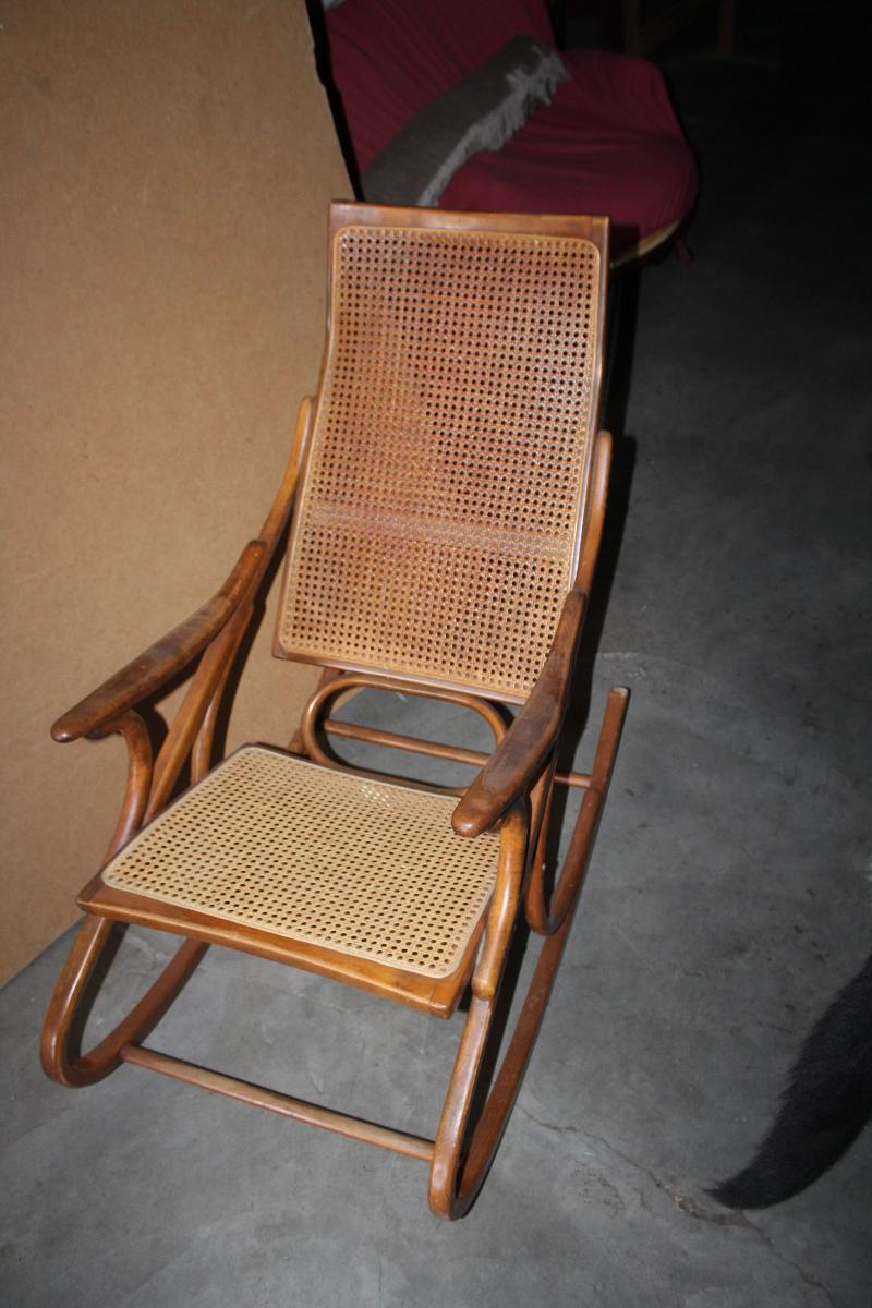 PROTOTYP HOUPACÍ KŘESLO, ATYPICKÉ