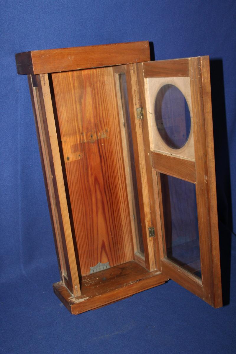 SKŘÍŇKA NA HODINY, TŘEŠEŇ