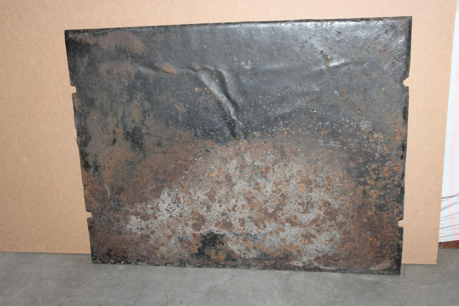 VELKÁ STAROŽITNÁ LITINOVÁ DESKA DO KRBU S ERBEM