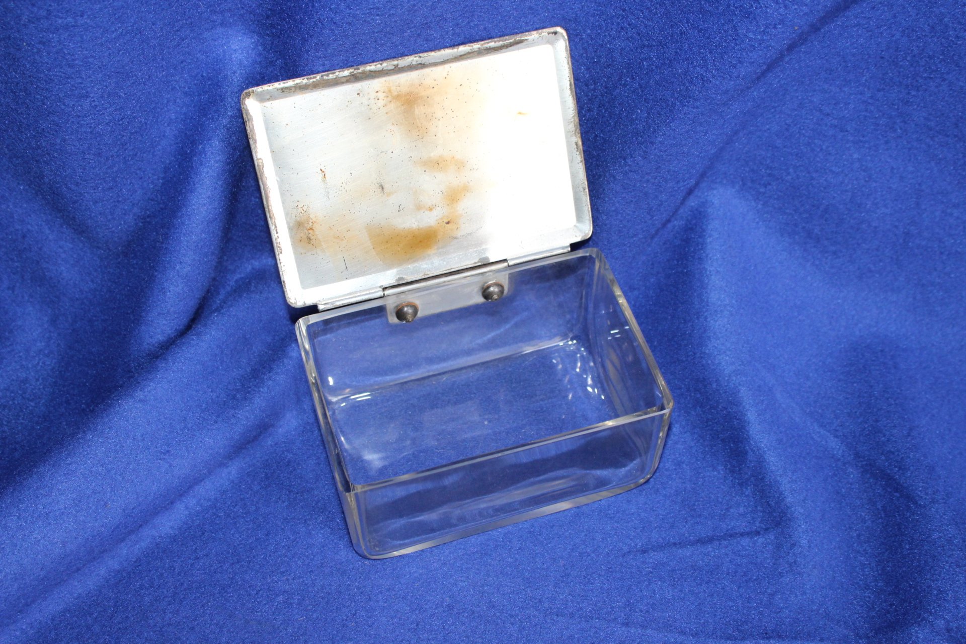 DÓZA S KOVOVOU MONTÁŽÍ