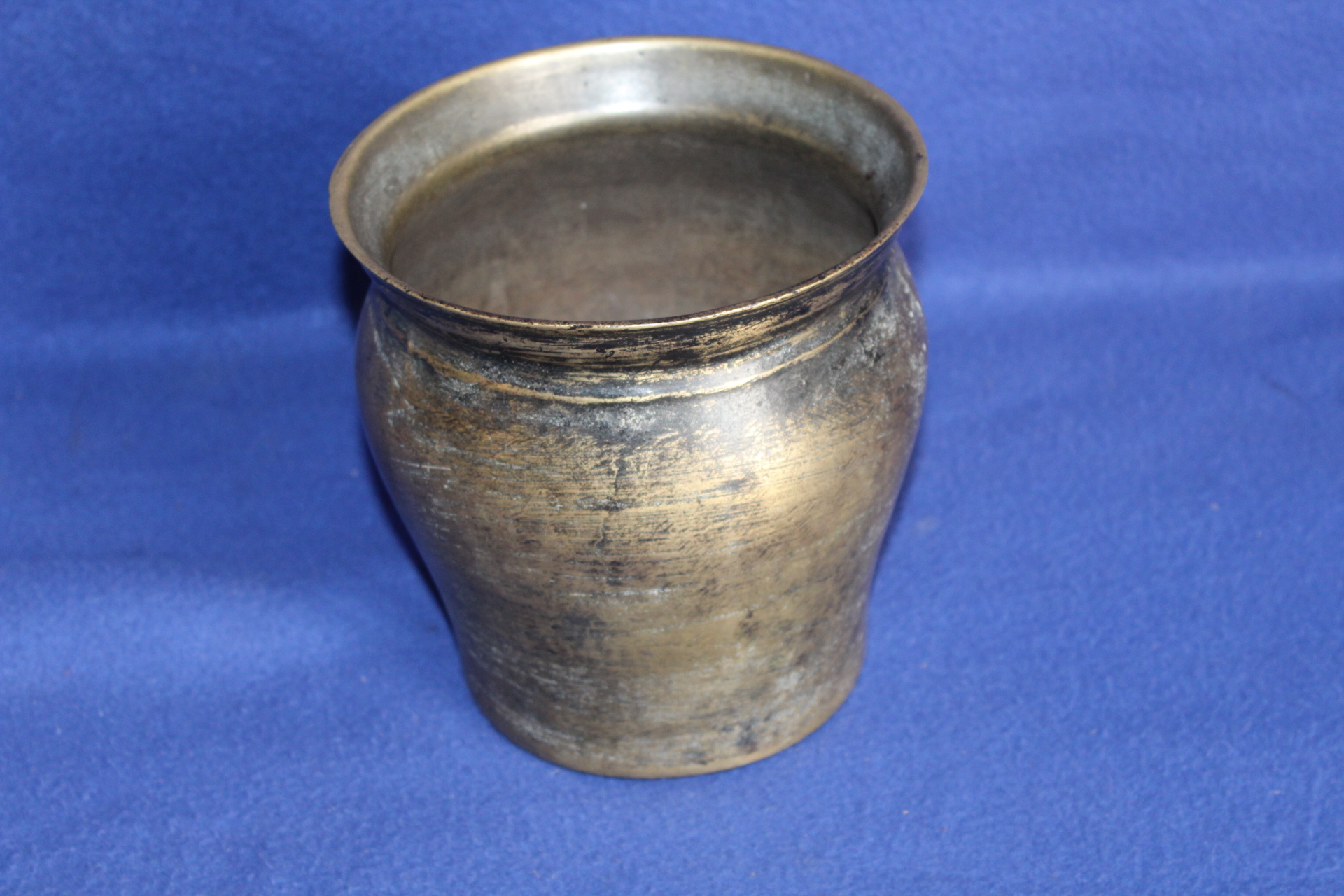 VELKÝ STAROŽITNÝ MOSAZNÝ HRNEC