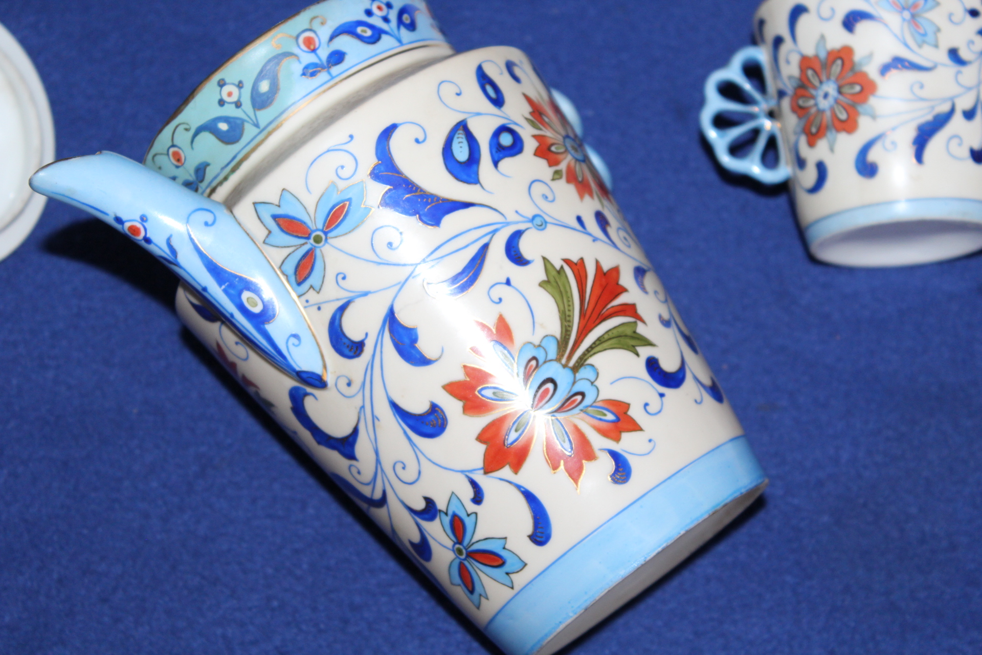 PORCELÁNOVÝ SERVIS