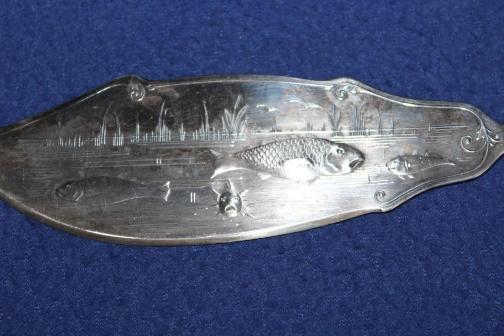 LUXUSNÍ PŘÍBOR NA RYBY