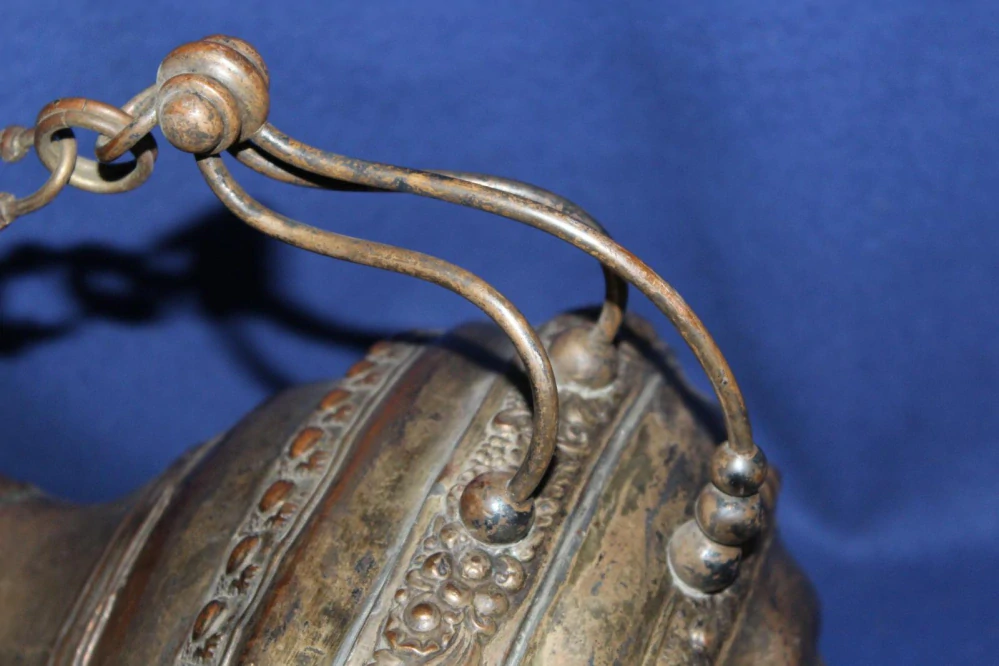 STAROŽITNÝ LUSTR, MOSAZNÝ