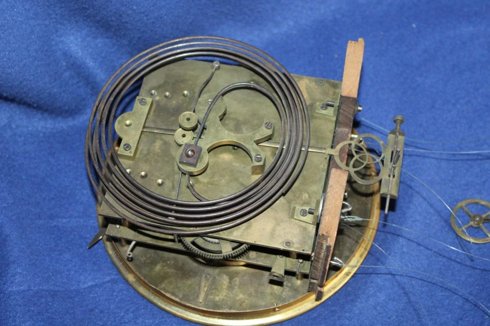 STAROŽITNÉ HODINY, ČTVRŤOVÉ