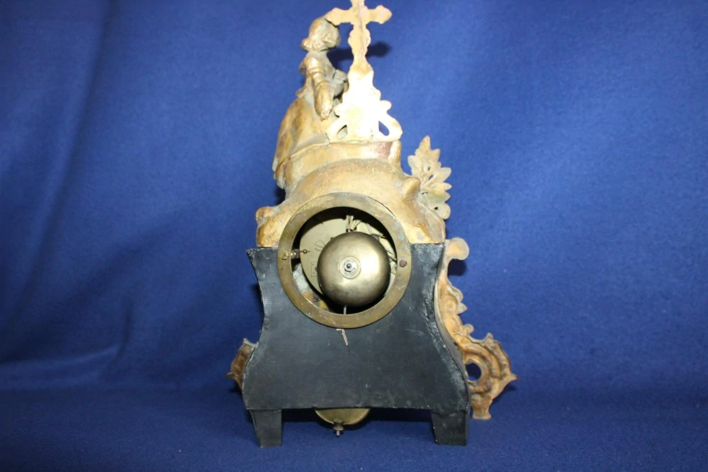 STAROŽITNÉ FIGURÁLNÍ HODINY