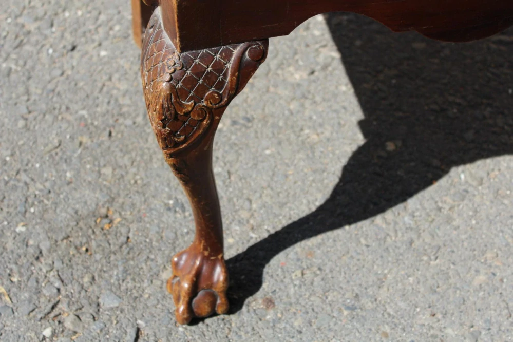 STAROŽITNÉ KŘESLO, ŽIDLE