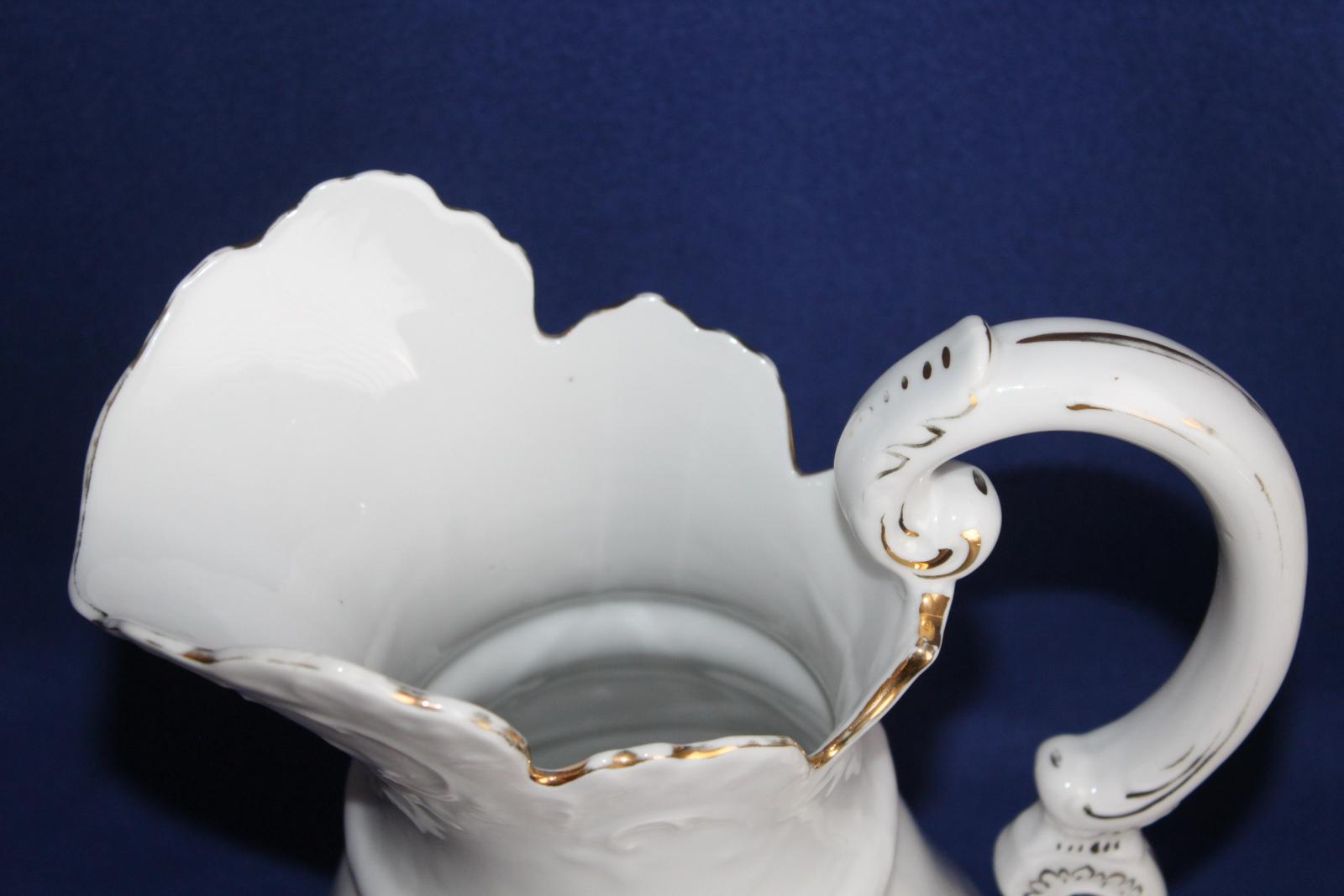 VELKÝ DŽBÁN A UMYVADLO