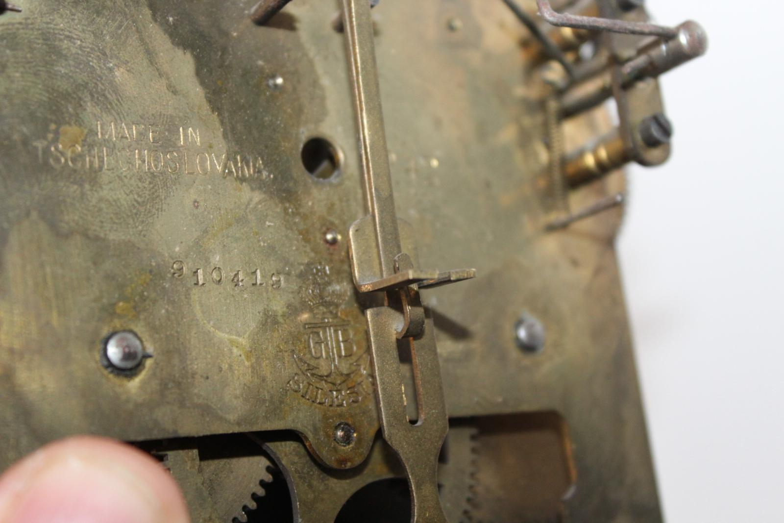 STAROŽITNÉ HODINY, PENDLOVKY