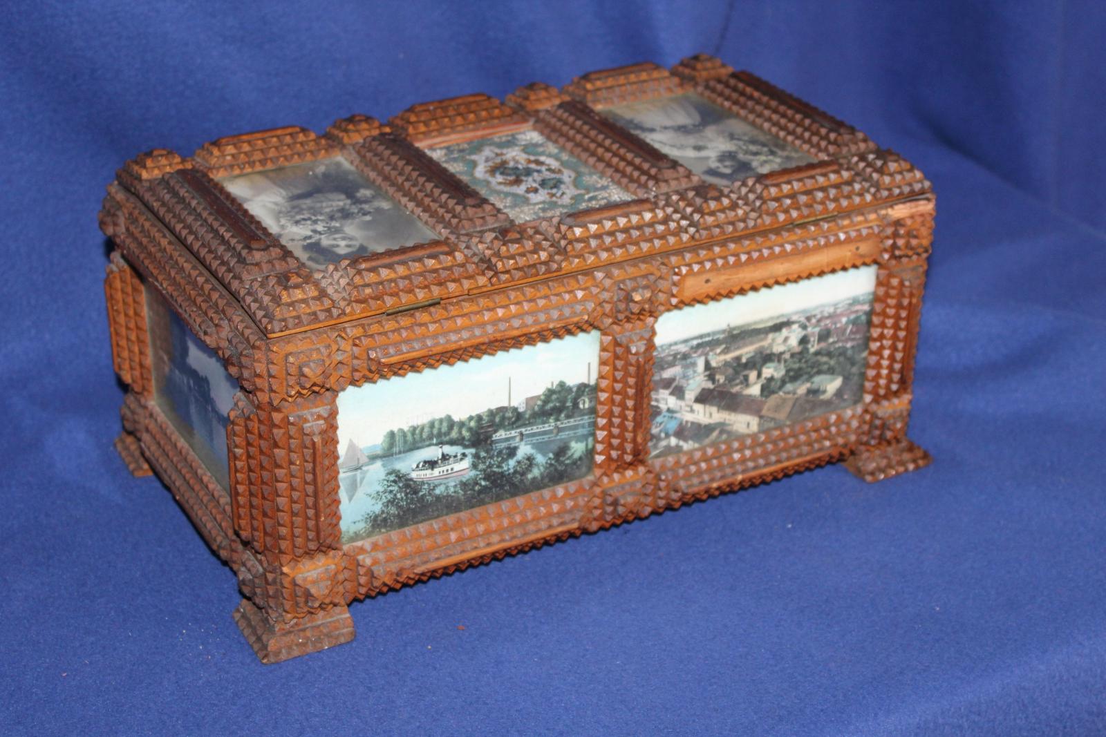 ŠPERKOVNICE, TRUHLIČKA