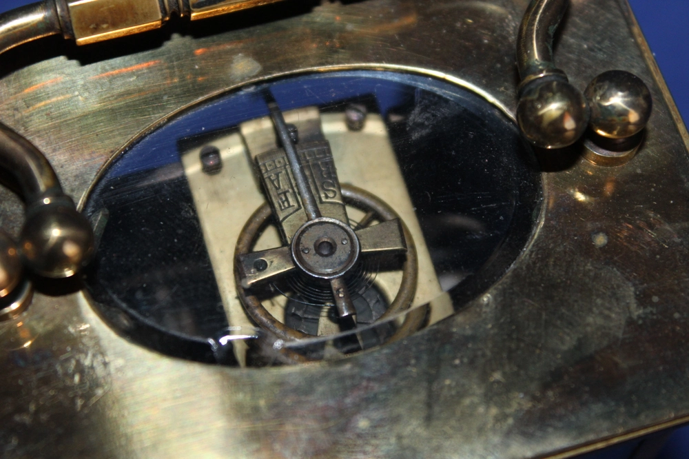 LUXUSNÍ CESTOVNÍ HODINY S BUDÍKEM