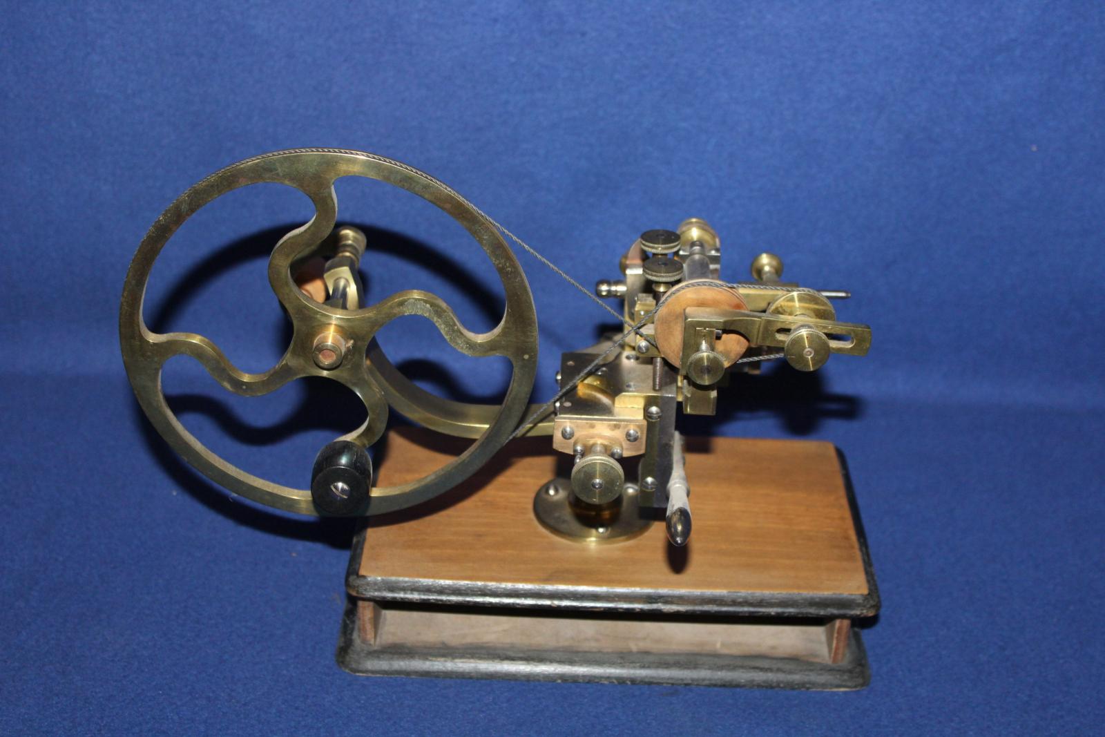 STAROŽITNÝ PŘÍSTROJ, HODINÁŘSKÝ?